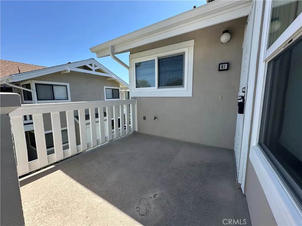 61 Tarocco, Irvine, CA — listing photo 1
