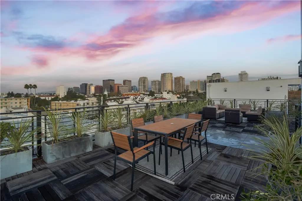 10663 Kinnard Avenue 101, Los Angeles, CA — listing photo 1