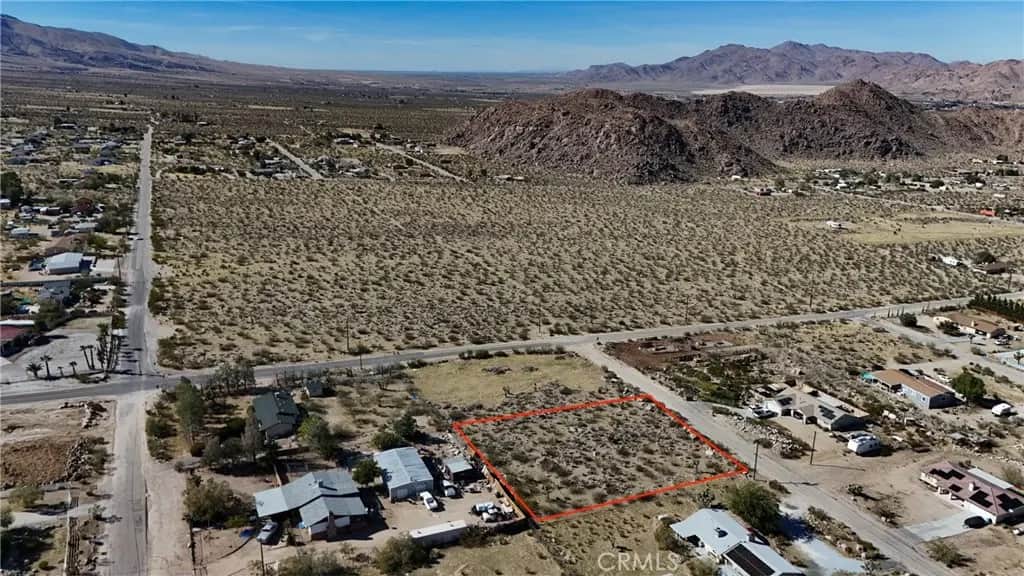 765 Topaz Road, Lucerne Valley, CA — listing photo 1