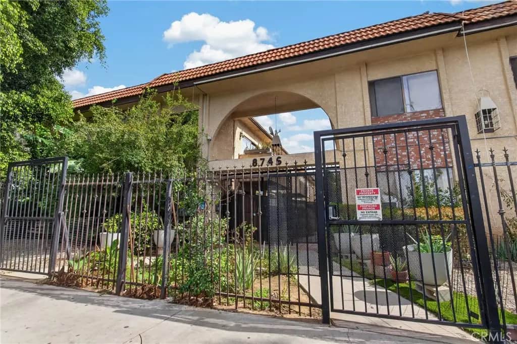 8746 Tobias Avenue 6, Panorama City, CA — listing photo 1