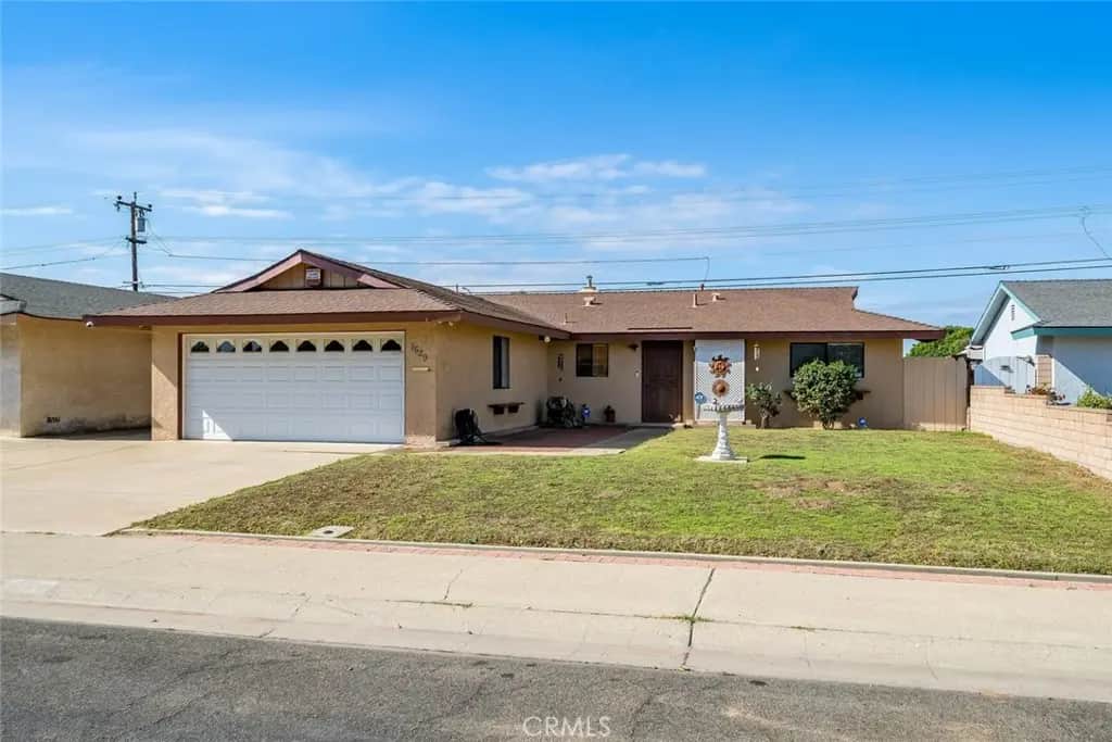 1629 Oxford Avenue, Santa Maria, CA — listing photo 1