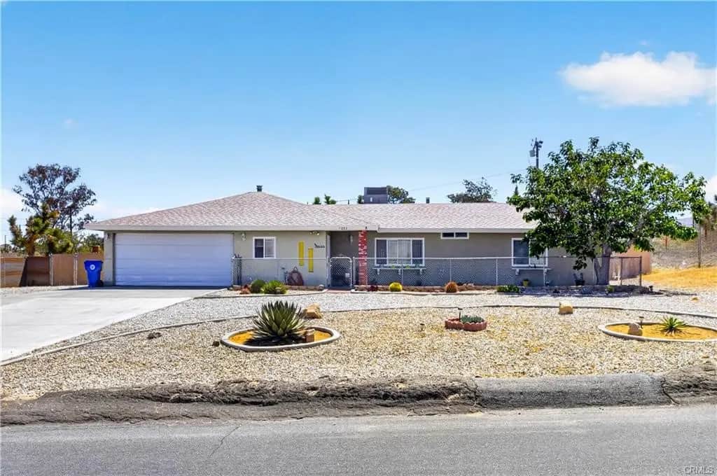 7053 Balsa Avenue, Yucca Valley, CA — listing photo 1