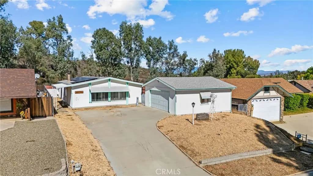 33275 Mill Pond, Wildomar, CA — listing photo 1