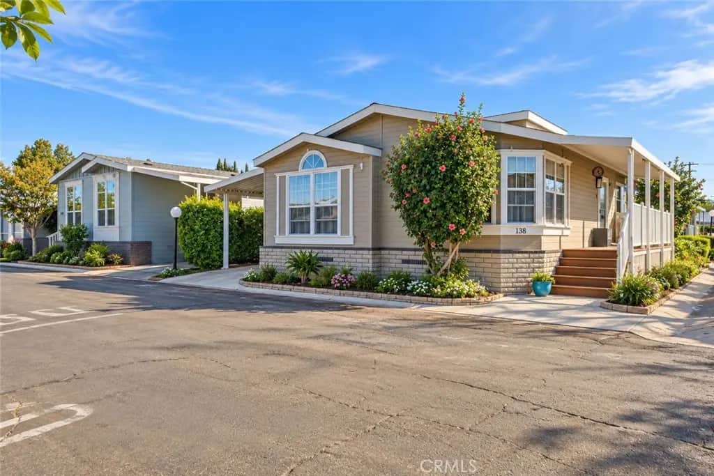 138 Encanto, Tustin, CA — listing photo 1
