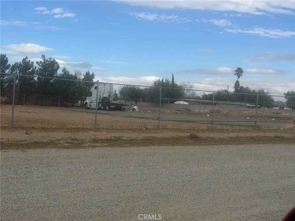 28 Avenue Q-6, Palmdale, CA — listing photo 1