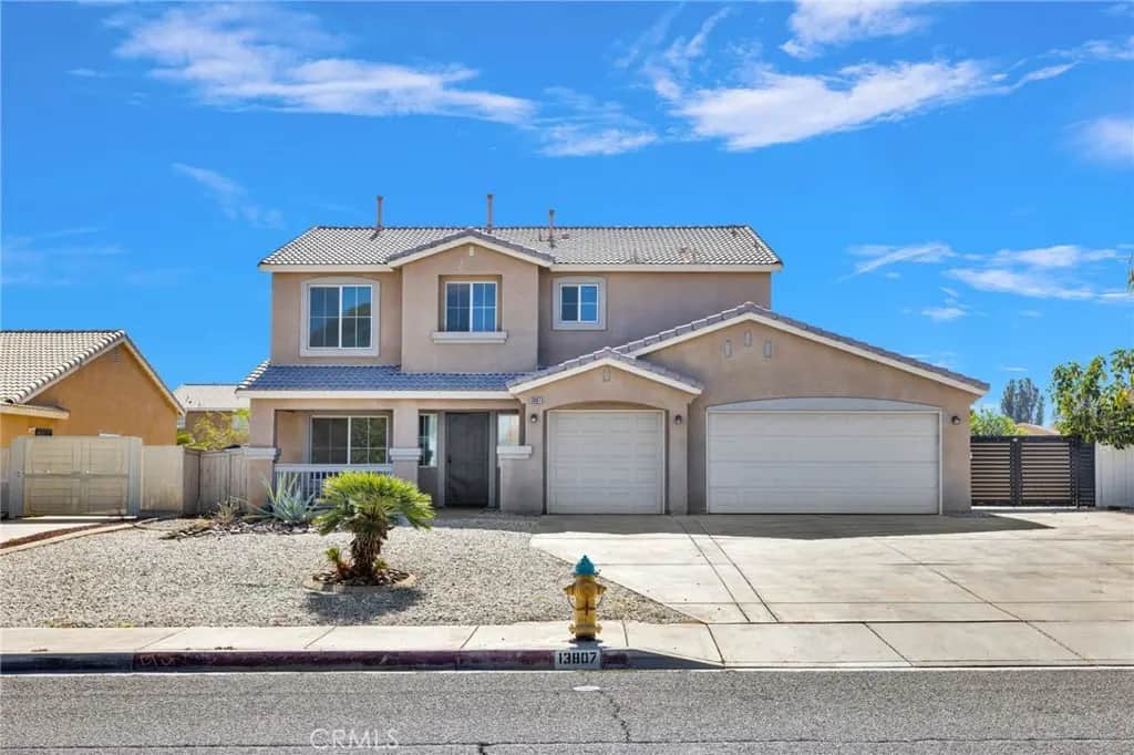 13807 Dos Palmas, Victorville, CA — listing photo 1