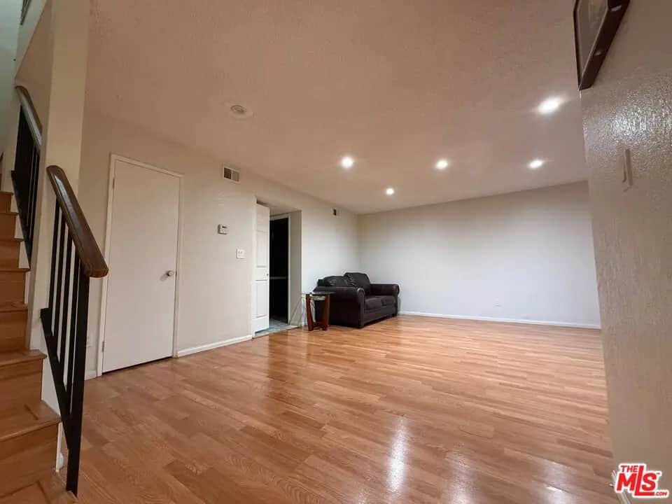 9120 Telfair Avenue 14, Sun Valley, CA — listing photo 1