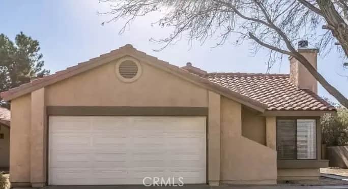 3200 Jennifer, Palmdale, CA — listing photo 1