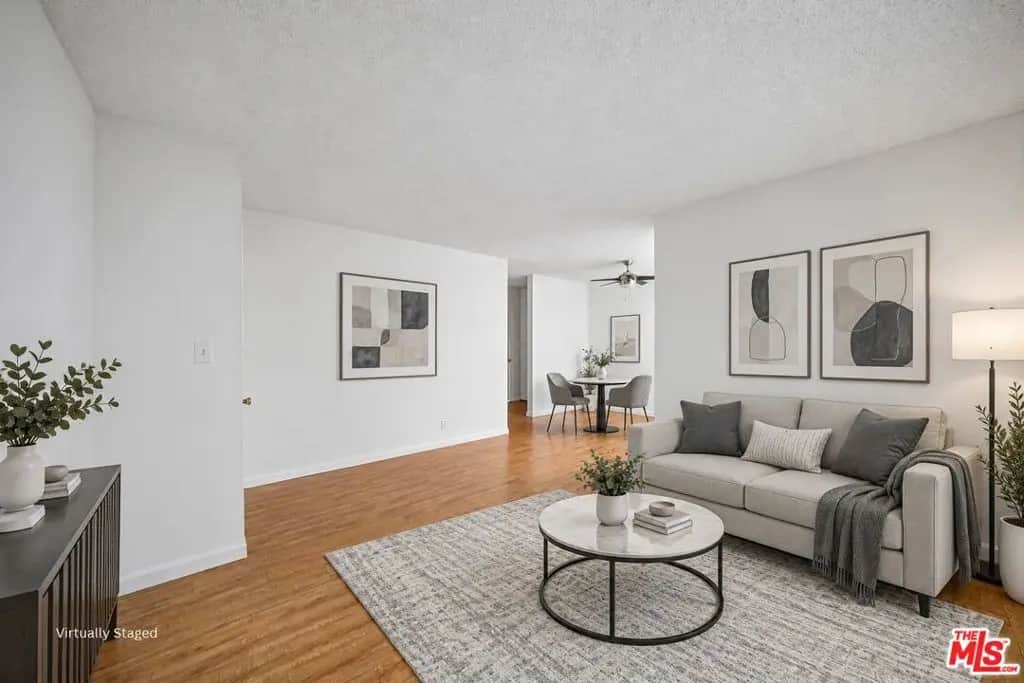 1539 N Bronson Avenue 19, Los Angeles, CA — listing photo 1