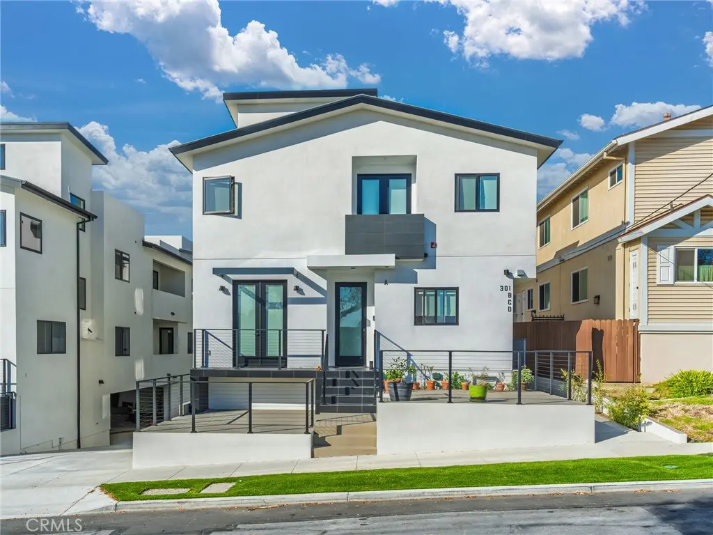 301 W Palm Avenue C, El Segundo, CA — listing photo 1