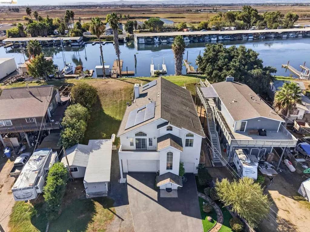 649 Riverview Pl, Bethel Island, CA — listing photo 1