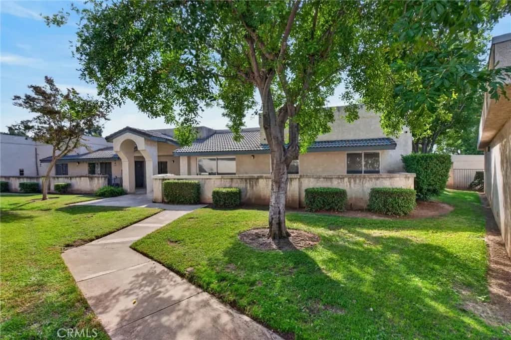 7001 Church Avenue 18, Highland, CA — listing photo 1
