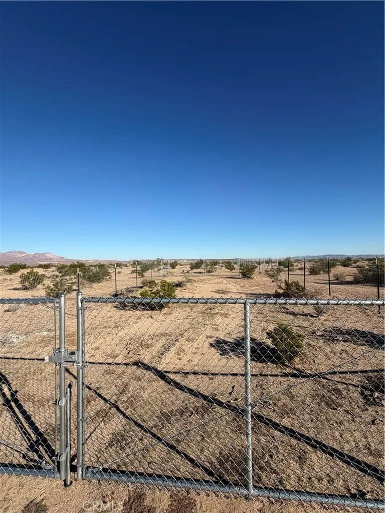 35624 Suffoch Road, Newberry Springs, CA — listing photo 1