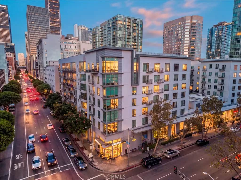 645 W 9th Street 744, Los Angeles, CA — listing photo 1