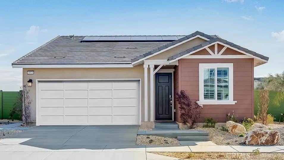 5975 Coffee Creek, Hesperia, CA — listing photo 1