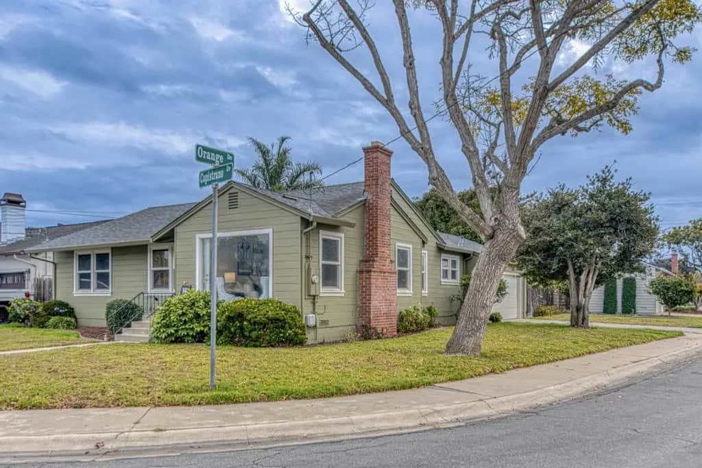 929 Capistrano Drive, Salinas, CA — listing photo 1