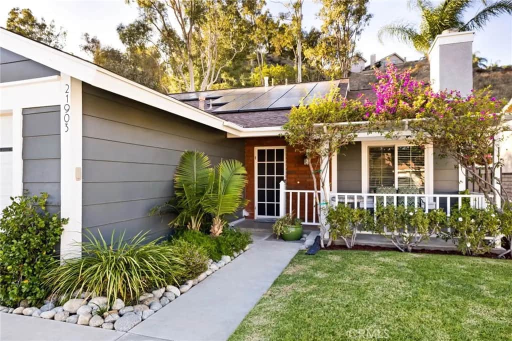 21903 Marjoram Court, Saugus, CA — listing photo 1