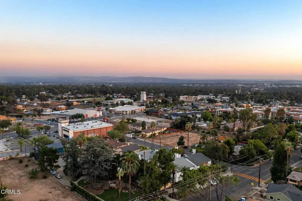 801 E Mendocino Street 2A, Altadena, CA — listing photo 1
