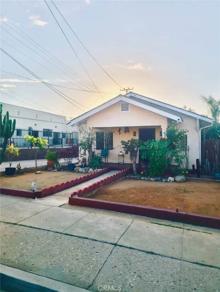119 N Hicks, Los Angeles, CA — listing photo 1
