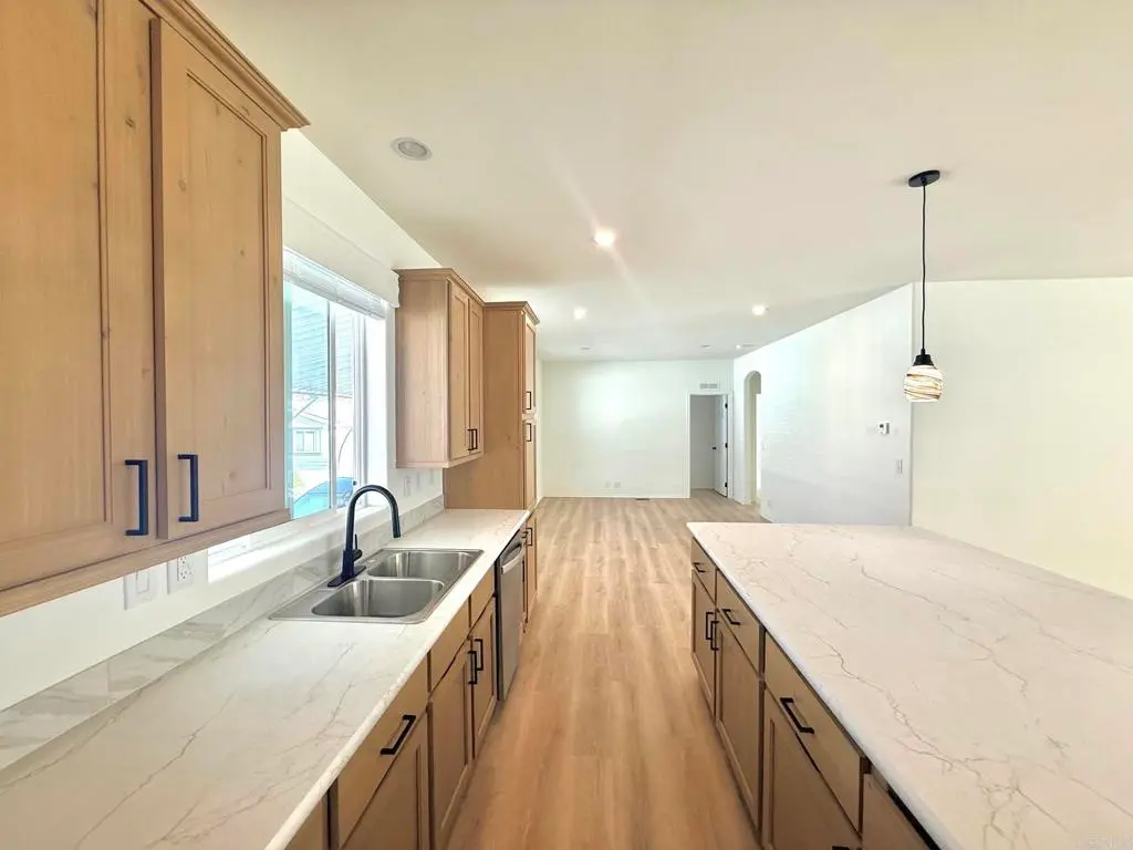 1750 Citracado Pkwy 20, Escondido, CA — listing photo 1