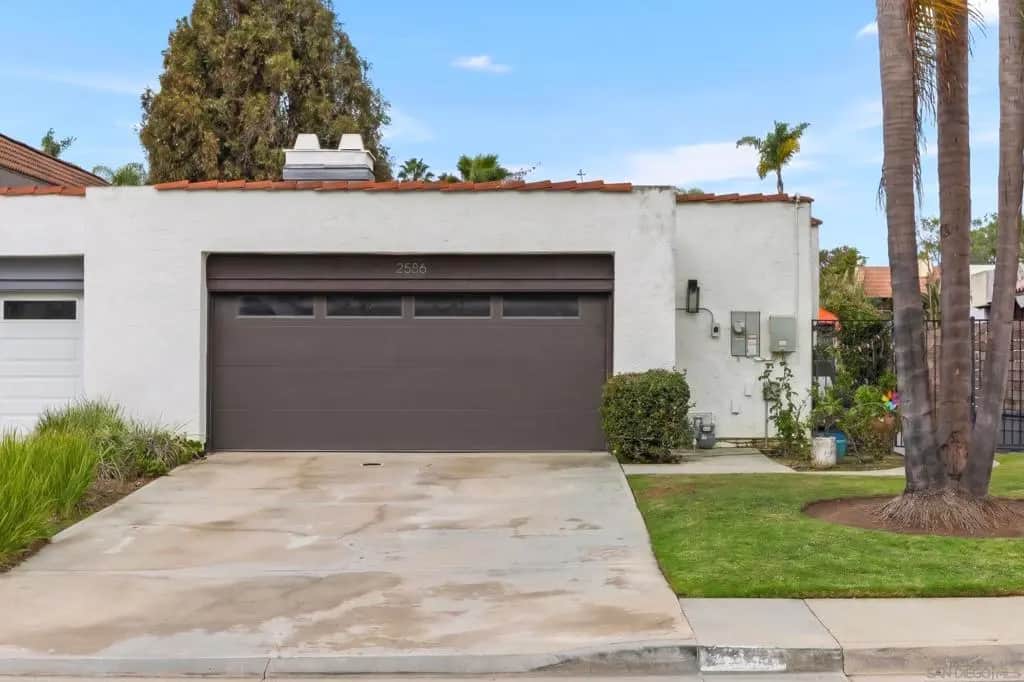 2586 Luciernaga St., Carlsbad, CA — listing photo 1