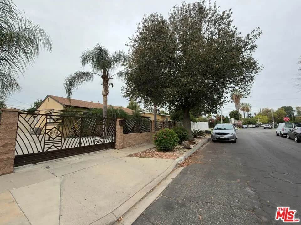 7843 Peachtree Avenue, Panorama City, CA — listing photo 1