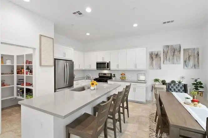 4166 Horvath 108, Corona, CA — listing photo 1