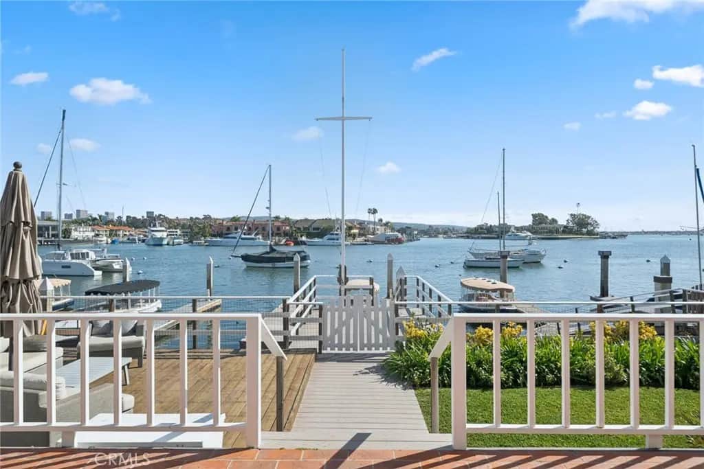 2732 Bayshore Drive, Newport Beach, CA — listing photo 1