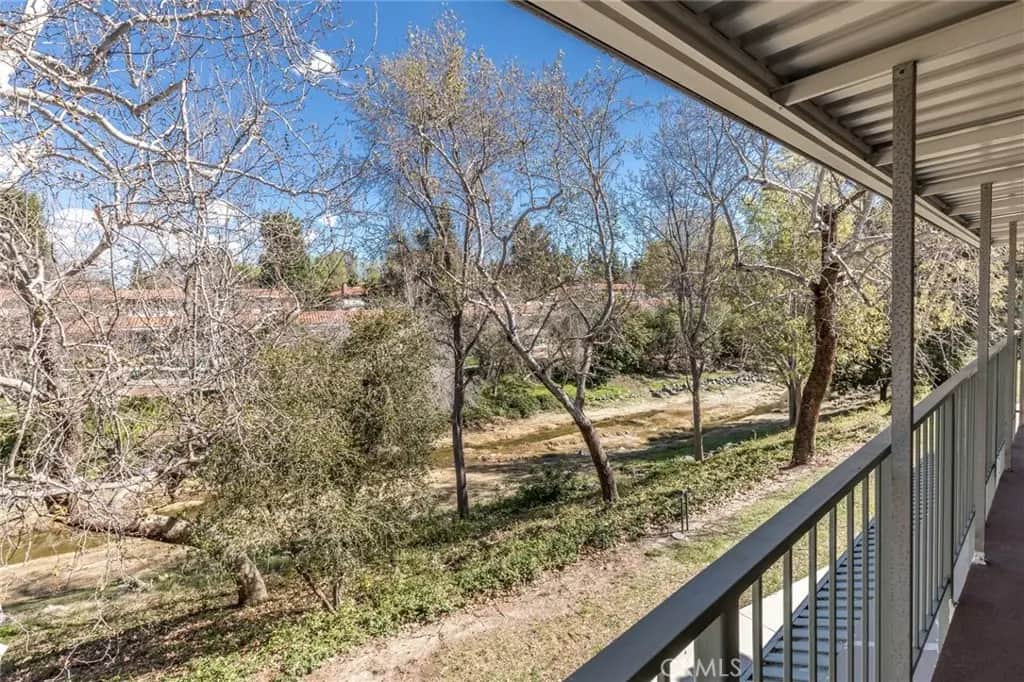 928 Ave Majorca O, Laguna Woods, CA — listing photo 1